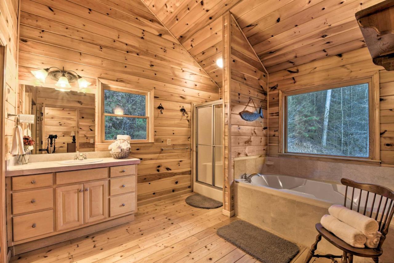 Riverside Ellijay Cabin With Hot Tub And Game Room Luaran gambar